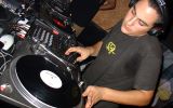 LABEL UR TECHNO 6
